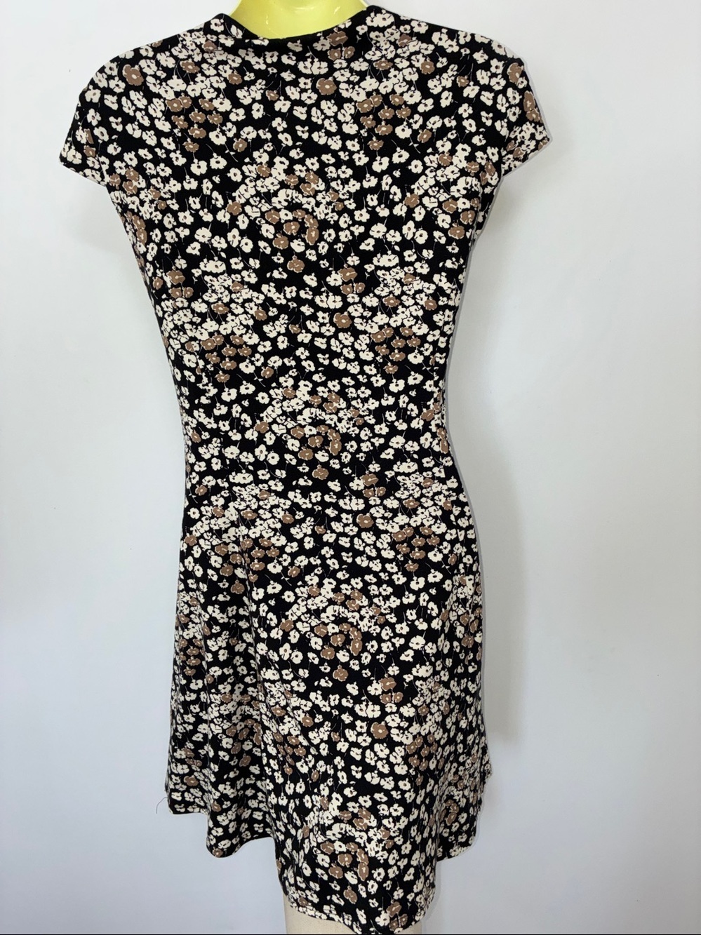 Reformation Anthropologie Dress "Yves" Black/ White Cocoa Florals NWT Medium - Picture 5 of 7